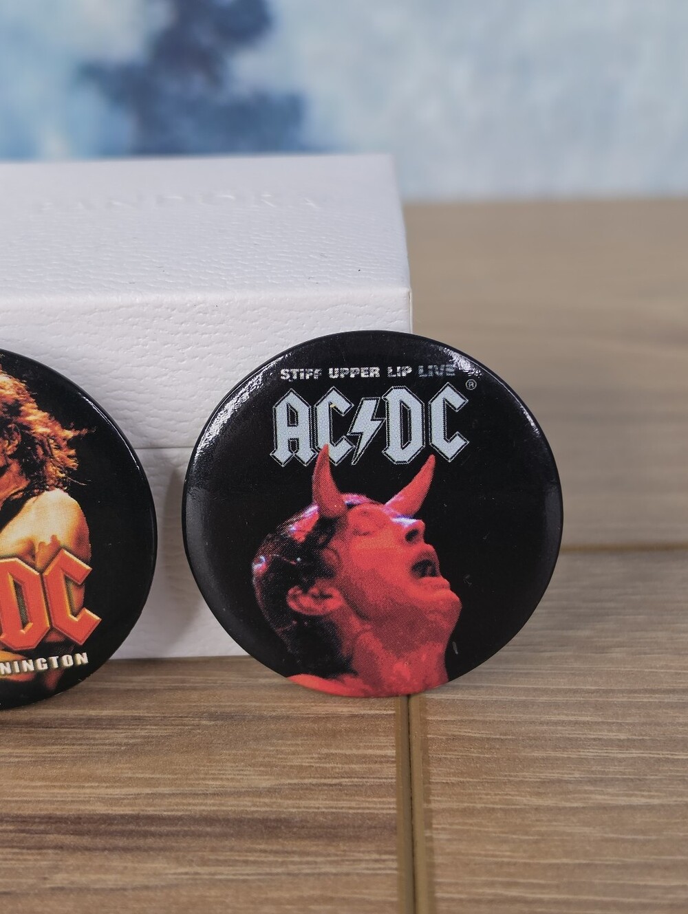 Vintage AC/DC Pinback Buttons y2k - Picture 3 of 6